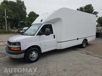 2021 Chevrolet Express 3500 Cutaway 1WT DRW