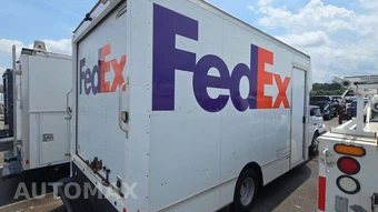 2021 Chevrolet Express 3500 Cutaway 1WT DRW – miniatura 28