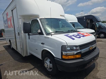 2021 Chevrolet Express 3500 Cutaway 1WT DRW – miniatura 3