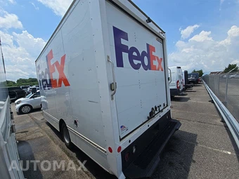 2021 Chevrolet Express 3500 Cutaway 1WT DRW – miniatura 6