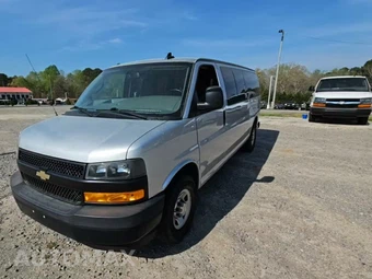 2021 Chevrolet Express 3500 Passenger Van LS 1LS 155.1" WB