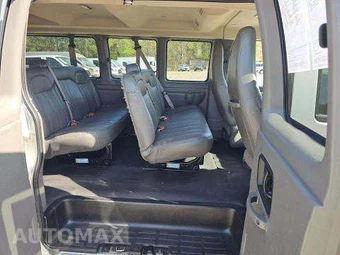 2021 Chevrolet Express 3500 Passenger Van LS 1LS 155.1" WB – miniatura 16