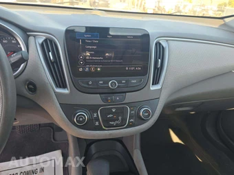 2021 Chevrolet Malibu LS 1FL – miniatura 10