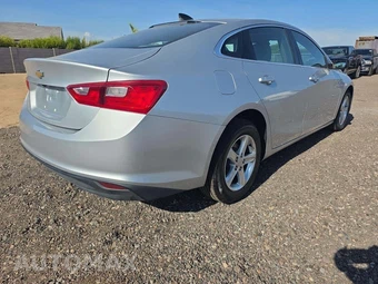 2021 Chevrolet Malibu LS 1FL – miniatura 3