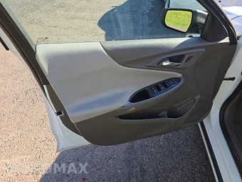 2021 Chevrolet Malibu LS 1FL – miniatura 9