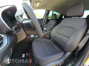 2021 Chevrolet Malibu LS 1FL – miniatura 3