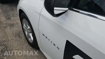 2021 Chevrolet Malibu LS 1LS – miniatura 30