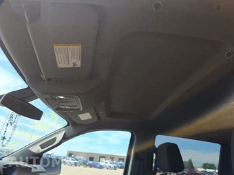 2021 Chevrolet Silverado 1500 Custom Crew Cab Short Bed 1CX - miniatura 17