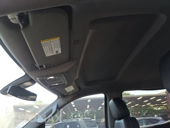 2021 Chevrolet Silverado 1500 Custom Trail Boss Crew Cab Short Bed 2CX - miniatura 19