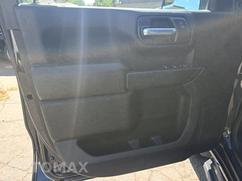 2021 Chevrolet Silverado 1500 Custom Trail Boss Crew Cab Short Bed 2CX - miniatura 9