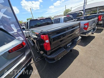2021 Chevrolet Silverado 1500 Custom Trail Boss Crew Cab Short Bed 2CX - miniatura 2