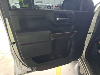 2021 Chevrolet Silverado 1500 LT Trail Boss Crew Cab Short Bed 2LT - miniatura 9