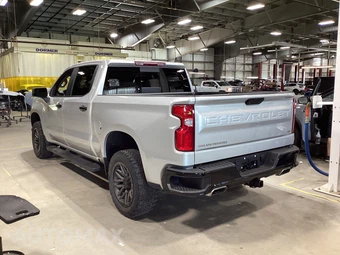 2021 Chevrolet Silverado 1500 LT Trail Boss Crew Cab Short Bed 2LT - miniatura 3