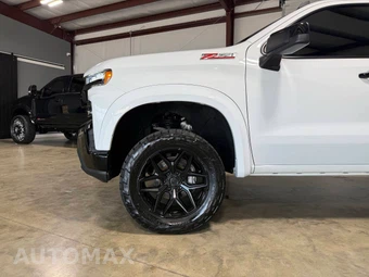 2021 Chevrolet Silverado 1500 LT Trail Boss Crew Cab Short Bed 2LT - miniatura 2