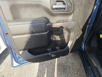 2021 Chevrolet Silverado 1500 LTZ Crew Cab Short Bed 1LZ - miniatura 9