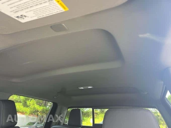 2021 Chevrolet Silverado 1500 LTZ Crew Cab Short Bed 1LZ - miniatura 11