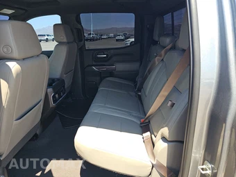 2021 Chevrolet Silverado 1500 LTZ Crew Cab Short Bed 1LZ - miniatura 13