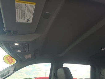 2021 Chevrolet Silverado 1500 LTZ Crew Cab Short Bed 1LZ - miniatura 18