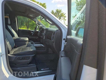 2021 Chevrolet Silverado 1500 LTZ Crew Cab Short Bed 1LZ - miniatura 15