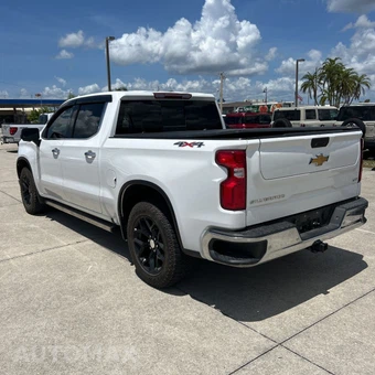 2021 Chevrolet Silverado 1500 LTZ Crew Cab Short Bed 1LZ - miniatura 5