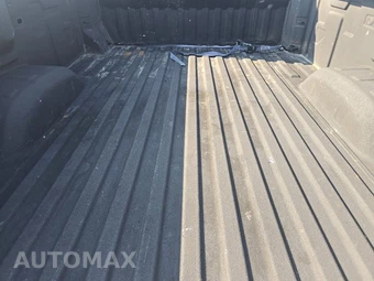 2021 Chevrolet Silverado 2500HD Custom Crew Cab Long Bed 1CX - miniatura 16