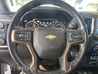 2021 Chevrolet Silverado 2500HD High Country Crew Cab Medium Bed 3LZ - miniatura 10