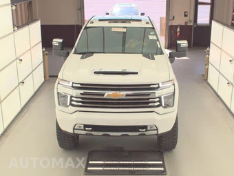 2021 Chevrolet Silverado 2500HD High Country Crew Cab Medium Bed 3LZ - miniatura 2