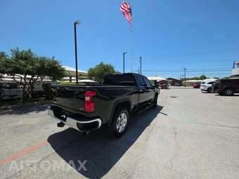 2021 Chevrolet Silverado 2500HD LTZ Crew Cab Medium Bed 1LZ - miniatura 3
