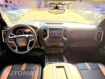 2021 Chevrolet Silverado 2500HD LTZ Crew Cab Medium Bed 1LZ - miniatura 16