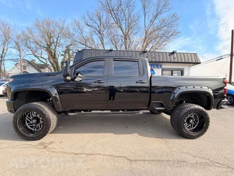 2021 Chevrolet Silverado 2500HD LTZ Crew Cab Medium Bed 1LZ - miniatura 5