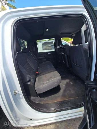 2021 Chevrolet Silverado 3500HD Cab Chassis LT Crew Cab 1LT DRW - miniatura 15