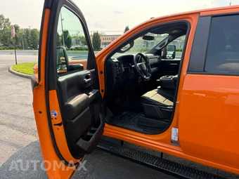 2021 Chevrolet Silverado 3500HD Cab Chassis WT Crew Cab 1WT DRW - miniatura 24