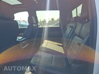 2021 Chevrolet Silverado 3500HD High Country Crew Cab Long Bed - miniatura 19