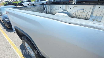 2021 Chevrolet Silverado 3500HD LT Crew Cab Long Bed 1LT - miniatura 31