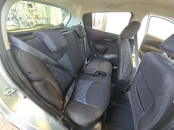 2021 Chevrolet Spark 1LT 1SD - miniatura 16