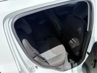 2021 Chevrolet Spark LS 1SB - miniatura 8