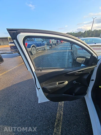2021 Chevrolet Spark LS 1SB – miniatura 9