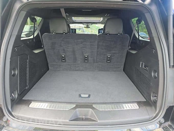 2021 Chevrolet Suburban High Country 3LZ - miniatura 15