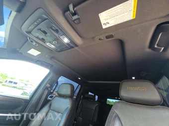 2021 Chevrolet Suburban High Country 3LZ - miniatura 11