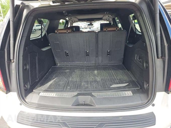 2021 Chevrolet Suburban High Country 3LZ - miniatura 15