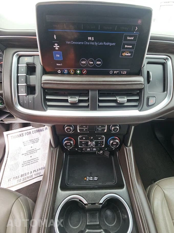 2021 Chevrolet Suburban LT 1LT - miniatura 11