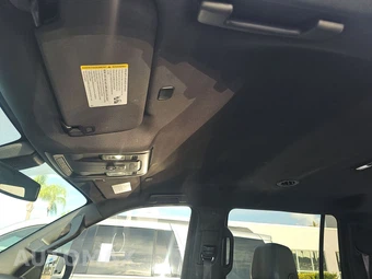 2021 Chevrolet Suburban LT 1LT - miniatura 18