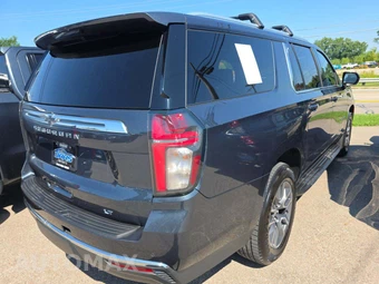 2021 Chevrolet Suburban LT 1LT - miniatura 3