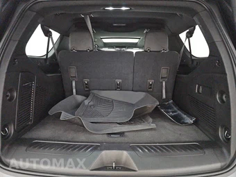 2021 Chevrolet Suburban LT 1LT - miniatura 17