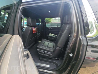 2021 Chevrolet Suburban LT 1LT - miniatura 13
