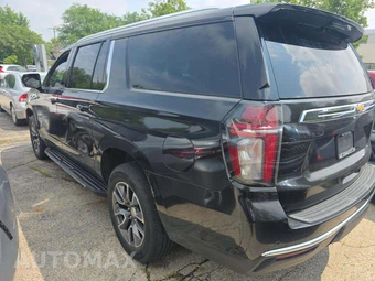 2021 Chevrolet Suburban LT 1LT - miniatura 2