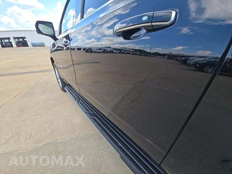 2021 Chevrolet Suburban Premier 1LZ - miniatura 23