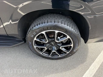 2021 Chevrolet Suburban RST 1SP - miniatura 27