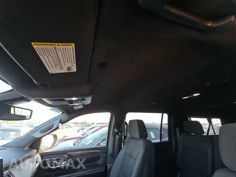 2021 Chevrolet Suburban Z71 2Z7 - miniatura 17