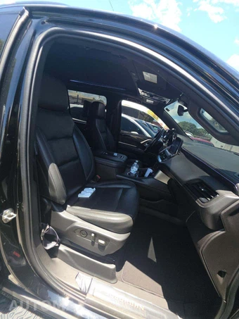 2021 Chevrolet Suburban Z71 2Z7 - miniatura 19